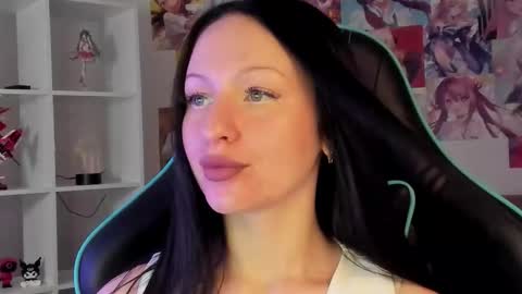 Naomi online show from November 11, 5:14 am