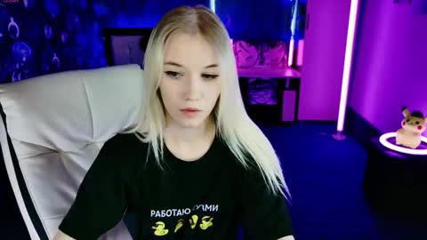 naomihita online show from March 2, 10:33 am