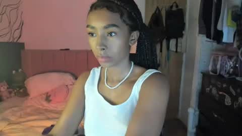 Naomii online show from January 9, 10:31 pm