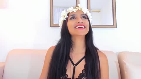 naomiiii   online show from January 24, 2:28 am