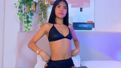 Naomi Klarc online show from September 19, 3:27 am