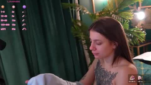 Naomi online show from December 15, 5:12 am