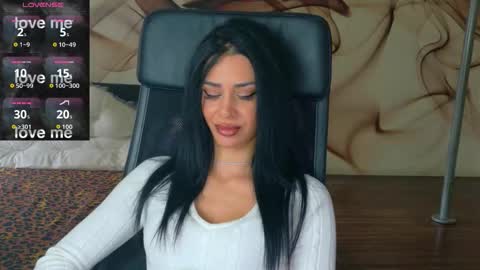 NaomiScarlett online show from October 24, 8:10 am