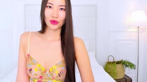 Naomi online show from September 21, 2:32 am