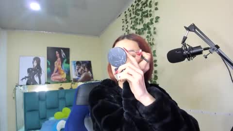 naomy online show from December 31, 11:09 am