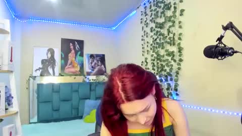 naomy online show from February 18, 7:10 pm