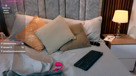 Naomy Smith online show from February 9, 12:29 pm