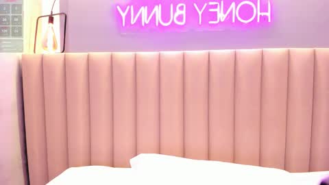 Snapshot of naomymonroe_ chatting on October 24, 11:12 pm Naomy  online show from October 24, 11:12 pm