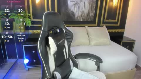 N A R E online show from October 18, 7:59 pm