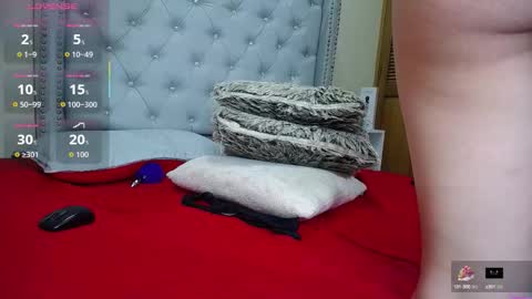 nashajones online show from October 10, 3:17 pm