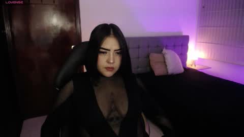 Nashly  online show from October 15, 8:33 pm