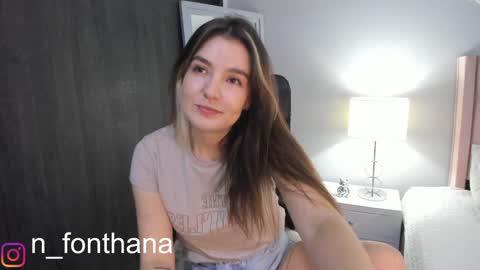 Nashly Fontana online show from December 8, 2:41 pm