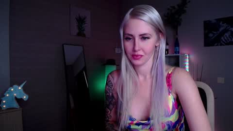 Snapshot of nastasya_cute chatting on December 14, 1:49 am Nastya online show from December 14, 1:49 am