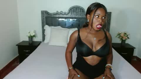 Snapshot of nasteha chatting on October 21, 9:41 pm Nasteha online show from October 21, 9:41 pm