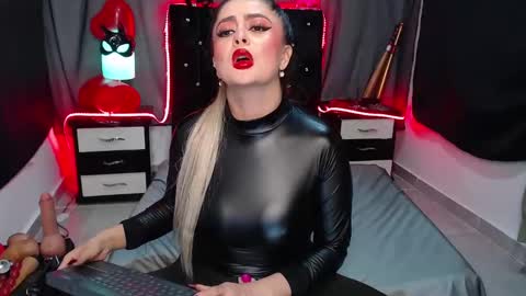 nasty latyna online show from March 5, 9:39 pm