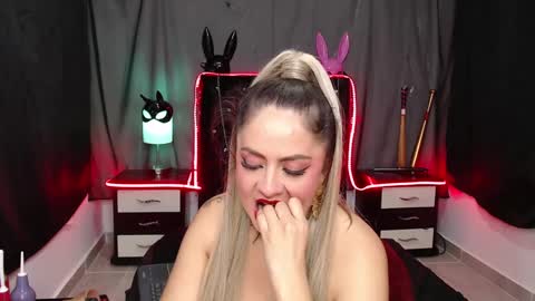 nasty latyna online show from February 8, 11:46 pm