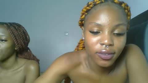 nasty_divah online show from May 26, 9:41 am