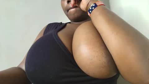 chimummy online show from April 22, 4:09 am