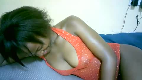 Snapshot of nastyafrika chatting on October 2, 9:36 am Marie online show from October 2, 9:36 am