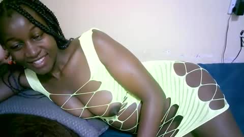 Snapshot of nastyafrika chatting on October 14, 3:14 pm Marie online show from October 14, 3:14 pm