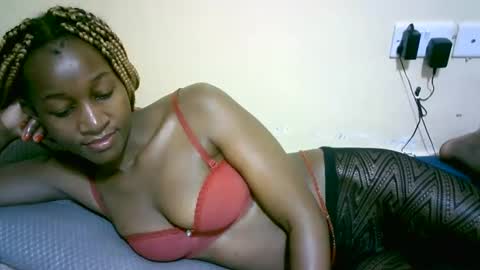 Snapshot of nastyafrika chatting on September 30, 9:26 am Marie online show from September 30, 9:26 am