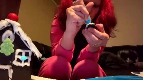     online show from December 24, 4:55 am