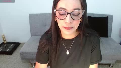 nathalia online show from November 18, 10:11 pm