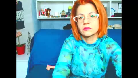Snapshot of natali3855 chatting on February 5, 4:37 pm Natali online show from February 5, 4:37 pm