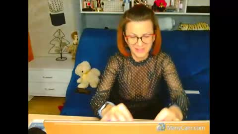 Snapshot of natali3855 chatting on December 18, 5:31 pm Natali online show from December 18, 5:31 pm