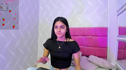Snapshot of natalia_aguirre chatting on February 4, 12:22 pm Naty online show from February 4, 12:22 pm