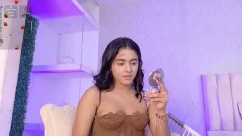 Snapshot of natalia_aguirre chatting on October 7, 12:20 pm Naty online show from October 7, 12:20 pm