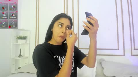 Snapshot of natalia_aguirre chatting on February 7, 12:28 pm Naty online show from February 7, 12:28 pm