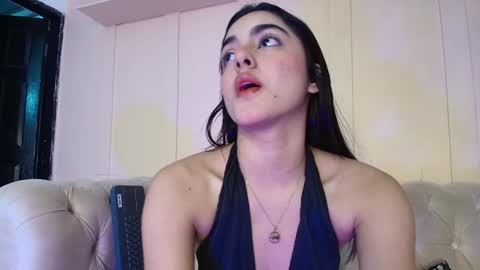 Snapshot of natalia_aguirre chatting on December 15, 12:49 pm Naty online show from December 15, 12:49 pm