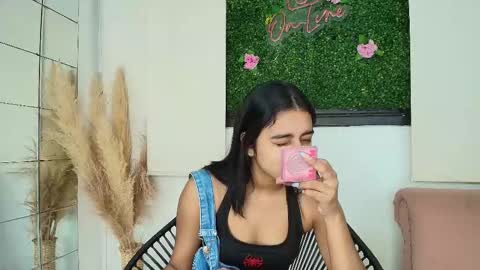 Snapshot of natalia_aguirre chatting on September 9, 12:27 pm Naty online show from September 9, 12:27 pm
