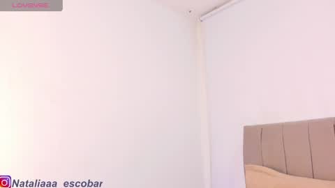 nataliaa___ online show from April 30, 3:34 am