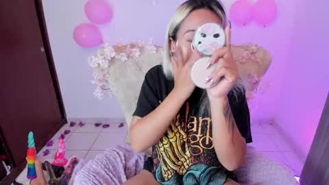 Snapshot of nataliahenao_69 chatting on October 8, 5:39 pm Nataliua Henao online show from October 8, 5:39 pm