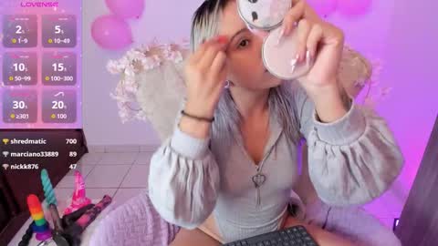 Snapshot of nataliahenao_69 chatting on September 19, 4:11 am Nataliua Henao online show from September 19, 4:11 am