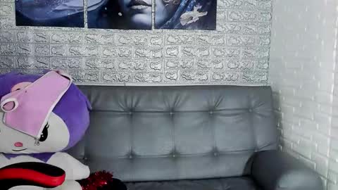 nataliatompsonx1 online show from September 20, 3:10 pm