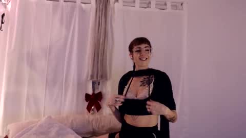 Natalie Six online show from January 10, 7:13 am