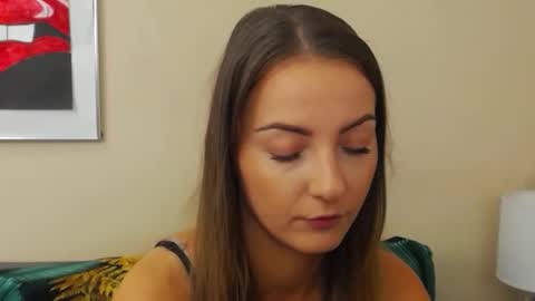 Snapshot of natalie_live chatting on October 23, 6:19 am NatalieSexy online show from October 23, 6:19 am
