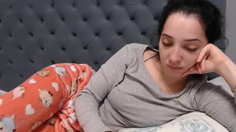 Snapshot of natalie_mia chatting on February 3, 3:09 am Miia online show from February 3, 3:09 am