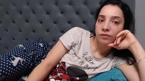 Snapshot of natalie_mia chatting on January 22, 3:31 am Miia online show from January 22, 3:31 am