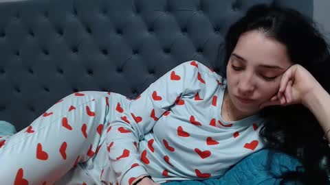 Snapshot of natalie_mia chatting on January 20, 3:26 am Miia online show from January 20, 3:26 am
