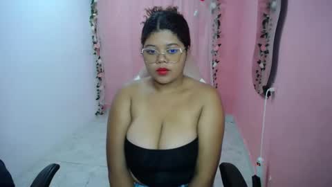 natalie_tits1 online show from September 26, 8:28 pm