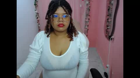 natalielabellex1 online show from October 4, 5:39 pm