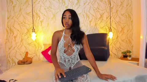 NATALIE online show from January 8, 12:26 pm