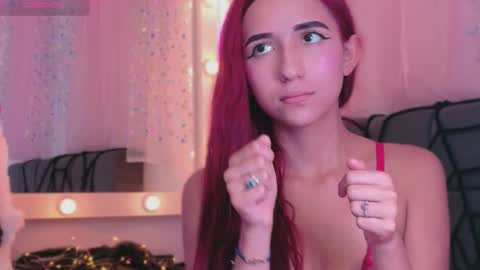 Snapshot of natalliapradas chatting on October 15, 8:33 pm natalliapradas online show from October 15, 8:33 pm