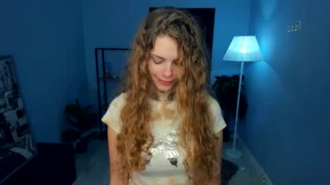 Natalie online show from October 27, 5:25 am