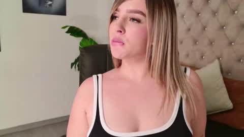 nataly_lblanck online show from November 6, 7:31 pm