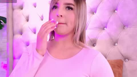 nataly_lblanck online show from October 21, 12:09 pm